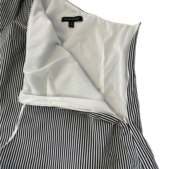 Banna Republic One Shoulder Ruffle Detail Stripped Top Size 0 - Picture 3 of 8